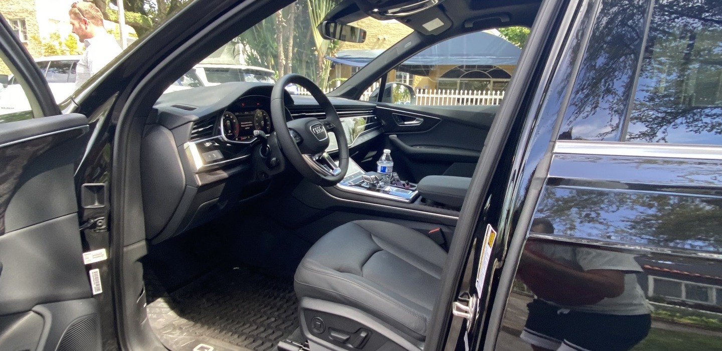 AudiQ7 (12)
