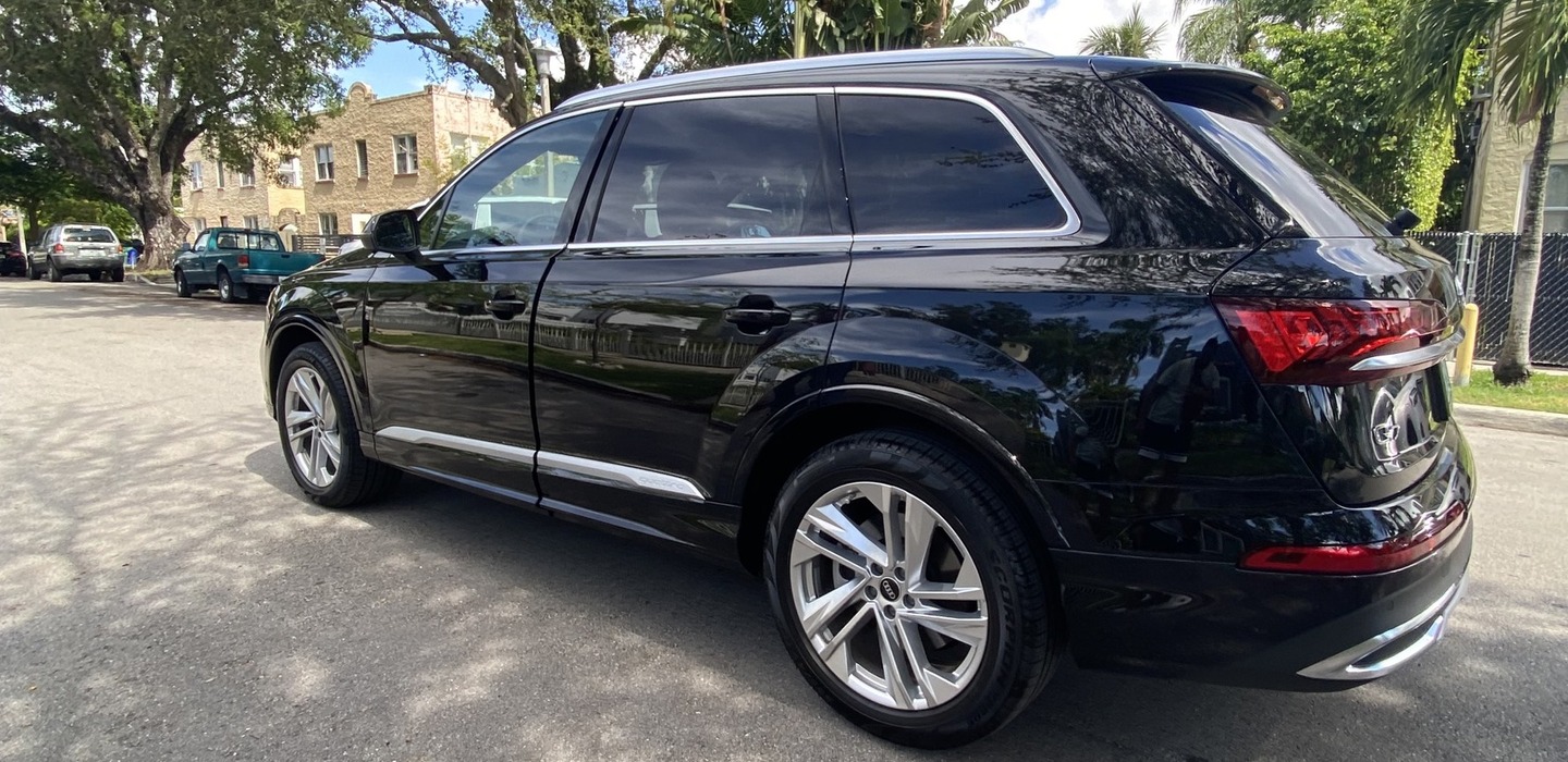 AudiQ7 (5)